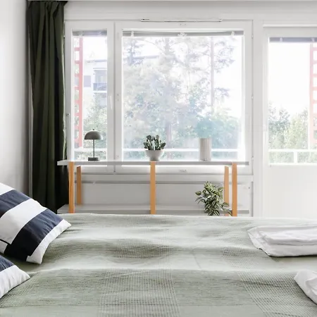 Cosy With Balcony, Good Transport Connections. Appartamento *