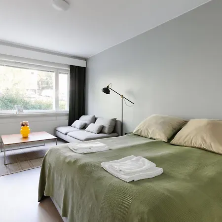 Cosy With Balcony, Good Transport Connections. Appartamento