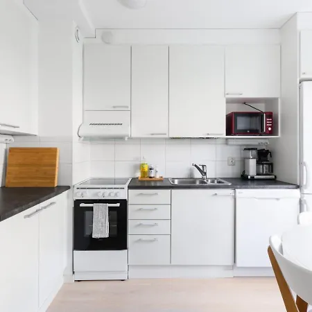 Cosy With Balcony, Good Transport Connections. Appartamento