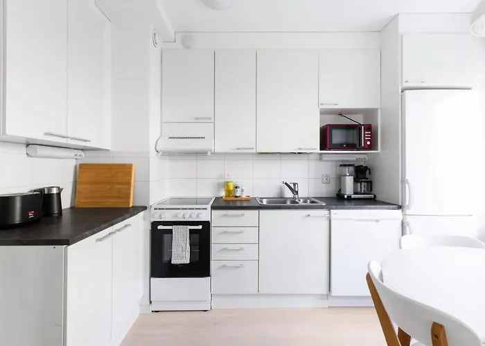 Cosy With Balcony, Good Transport Connections. דירה